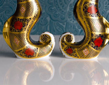 Royal Crown Derby Seahorse Old Imari Solid Gold Band Paperweight