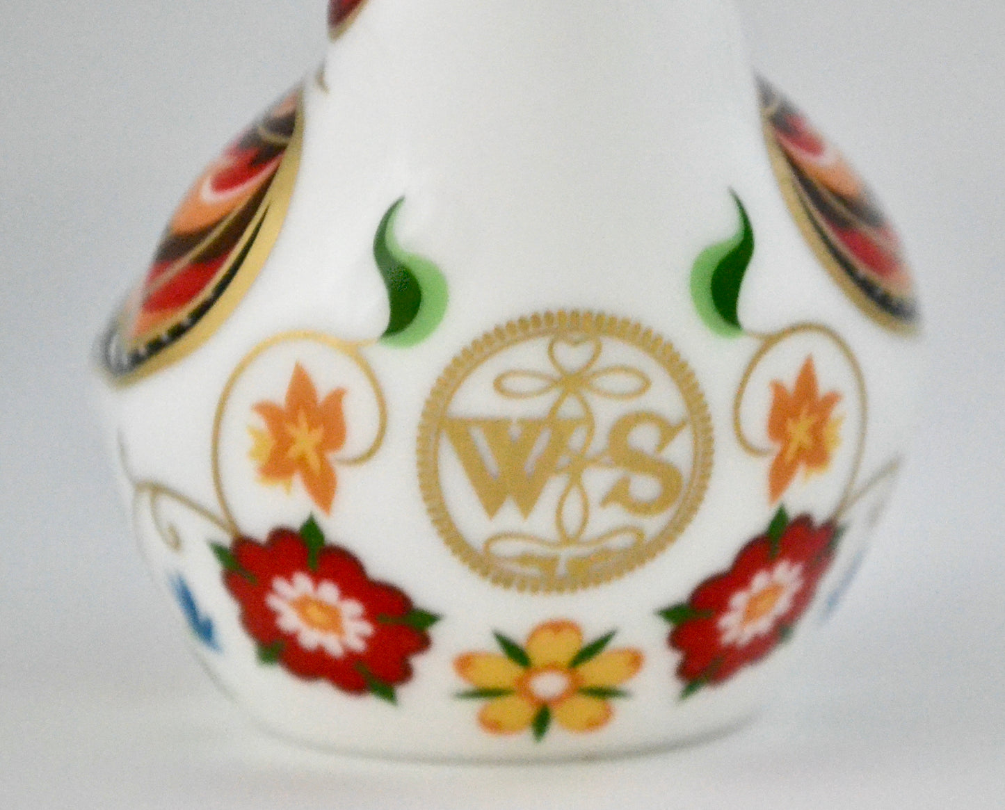 Royal Crown Derby William Shakespeare Wren Paperweight